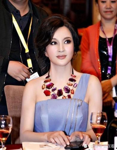 吃瓜网必看大瓜刘晓庆的视频,娱乐圈背后的惊人真相