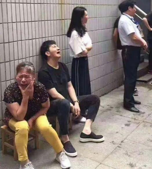 网暴事件吃瓜,揭秘网暴事件的背后真相