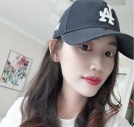 戴头套吃瓜的网红,网红新潮流